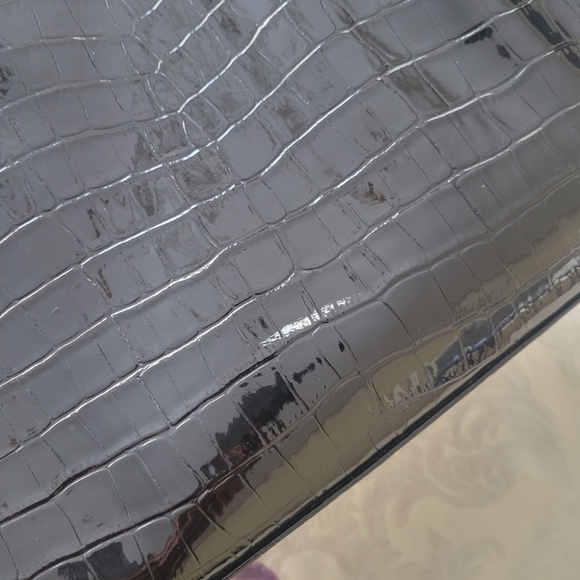 Patent leather look tote bag - Picture 6 of 6